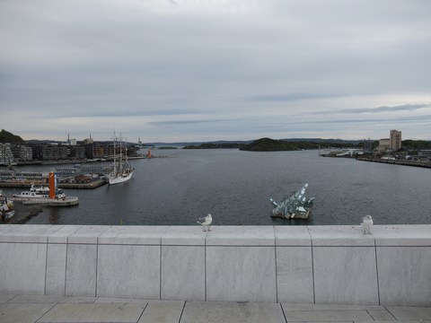 Uitzicht op de haven vanop het opera gebouw